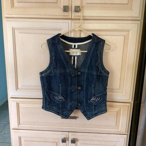 Robin's Jean Jackets & Blazers - Robin's Jean: Vest